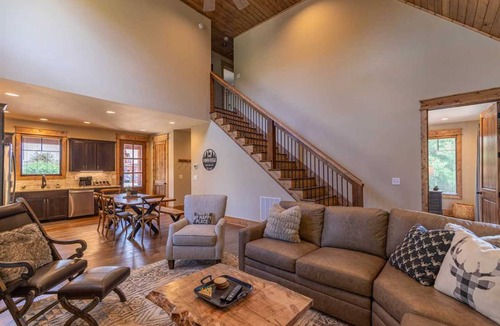 Elk Park House | House ∙ 3 bedrooms ∙ 8 guests