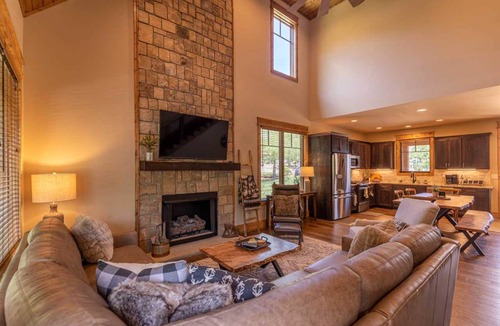 Elk Park House | House ∙ 3 bedrooms ∙ 8 guests