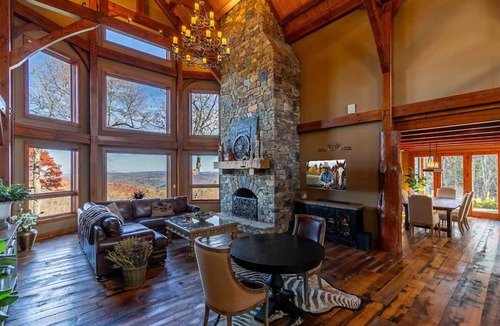 Apple Ridge House | House ∙ 3 bedrooms ∙ 9 guests