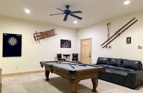 Wolf Laurel House | House ∙ 3 bedrooms ∙ 10 guests