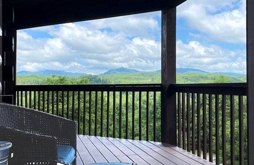 Rutherfordton House | House ∙ 4 bedrooms ∙ 10 guests