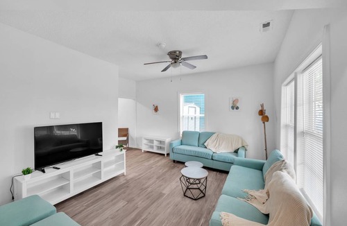 Downtown House | House ∙ 4 bedrooms ∙ 6 guests