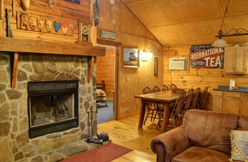 Cherokee House | House ∙ 4 bedrooms ∙ 12 guests