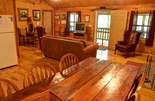Cherokee House | House ∙ 4 bedrooms ∙ 12 guests
