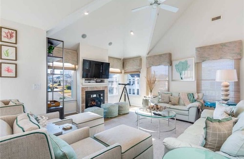 Corolla House | House ∙ 4 bedrooms ∙ 10 guests
