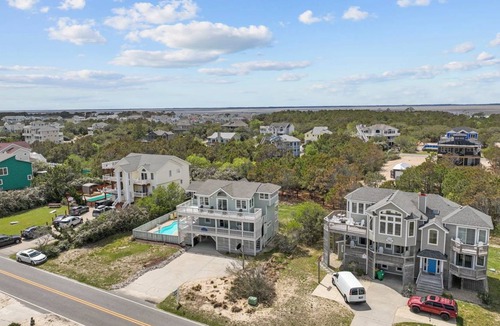 Whalehead Beach House | House ∙ 4 bedrooms ∙ 10 guests