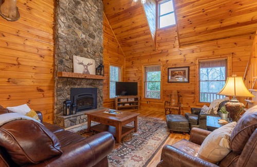 Lansing House | House ∙ 4 bedrooms ∙ 12 guests