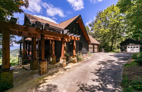Apple Ridge House | House ∙ 4 bedrooms ∙ 12 guests