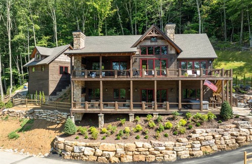 Banner Elk House | House ∙ 4 bedrooms ∙ 12 guests