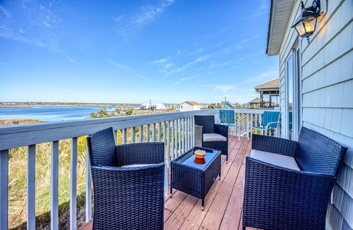 North Topsail Beach House | House ∙ 4 bedrooms ∙ 9 guests