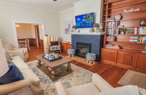 West Jefferson House | House ∙ 5 bedrooms ∙ 12 guests