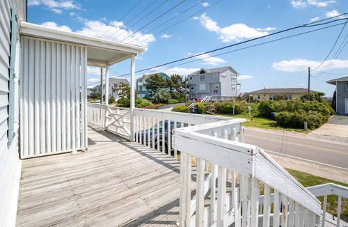 Topsail Beach House | House ∙ 5 bedrooms ∙ 12 guests