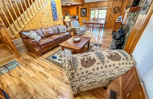 Grassy Creek House | House ∙ 5 bedrooms ∙ 10 guests