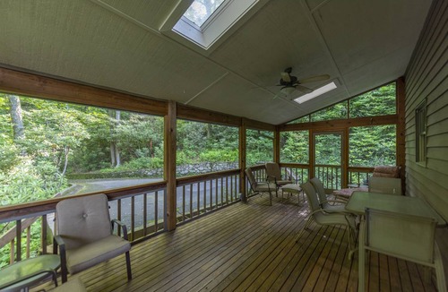 Black Mountain House | House ∙ 5 bedrooms ∙ 10 guests
