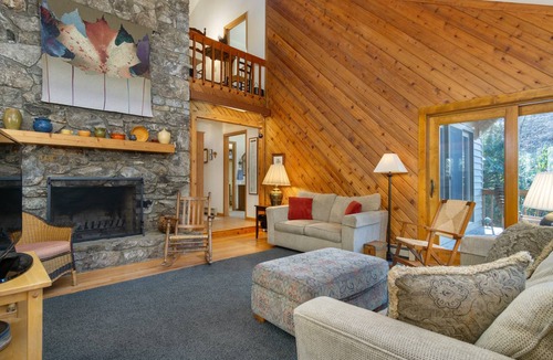 Black Mountain House | House ∙ 5 bedrooms ∙ 10 guests