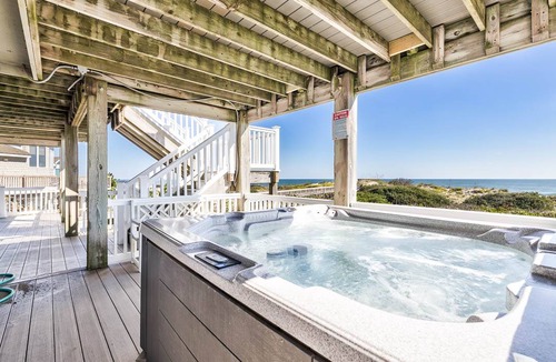 Corolla Light House | House ∙ 6 bedrooms ∙ 15 guests