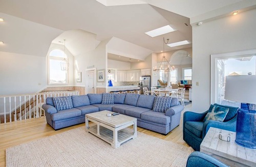Corolla Light House | House ∙ 6 bedrooms ∙ 15 guests