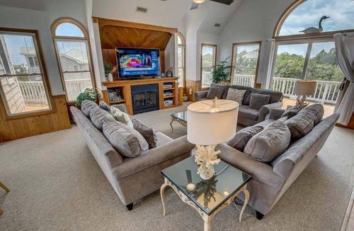 Whalehead Beach House | House ∙ 7 bedrooms ∙ 20 guests