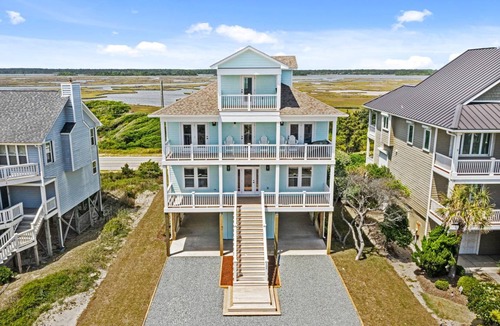 Village of Stump Sound House | House ∙ 7 bedrooms ∙ 15 guests