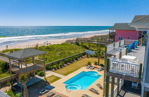 North Topsail Beach House | House ∙ 8 bedrooms ∙ 26 guests