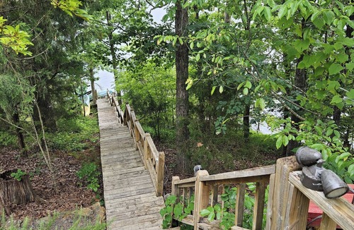 Mount Gilead House | House and Dock on lake Tillery, NC, 4 nights