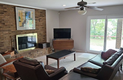 Mount Gilead House | House and Dock on lake Tillery, NC, 4 nights