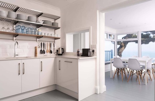Gorran Haven House | House, Shepherds Hut, Panoramic Sea Views, Parking