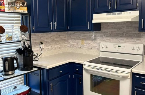 Fayetteville House | Hub of The Town - Home Away Vibes-king size Comfort ,10% off for Libra Season