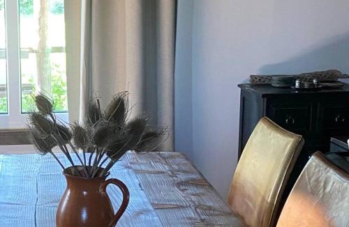 Ashford House | Hunters Cabin - Rustic farm stay
