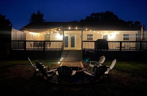 Huntersville House | Huntersville House 3 bedrooms 2 Baths
