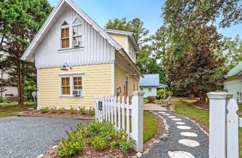 Historic Downtown Manteo House | IC2 - Endless Summer Cottage