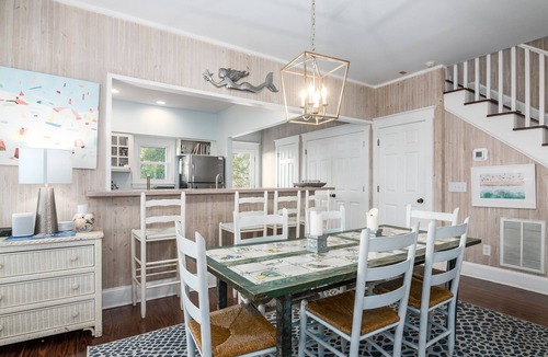 Killegray Ridge House | Ideal location! Charming 3 BD 2.5 BA. Steps to beach. Dog friendly! New Cart!
