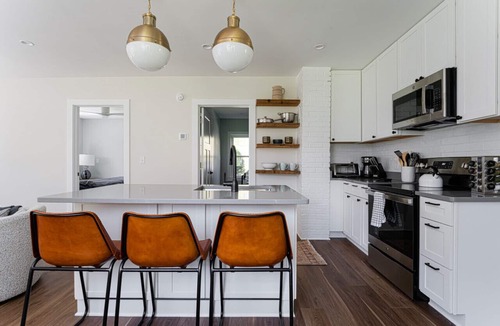 Mars Hill Apartment | Idyllic Asheville Countryside Home on 70 Acres