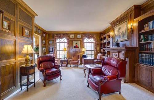 Boone Villa | Immaculate Boone Villa with Entertainment Lounge!