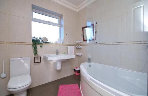 Valence Villa | Immaculate Condition 3 Bed En-Suite Refurbished House