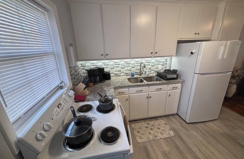 Lincolnton House | In Town Living - Hot Tub - Nintendo - EV - Large Vehicle & Trailer Parking
