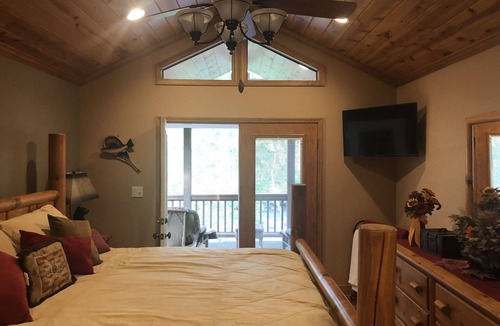 Hayesville Cabin | Incredible Custom Home On The Banks Of The Hiwassee River!