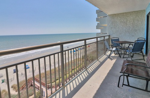 Myrtle Beach Condo | Incredible oceanfront condo with beautiful views of the ocean with pool and WIFI
