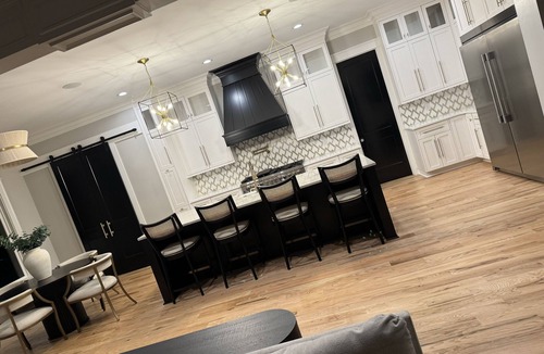 Harlem House | Indulge in Luxury: Your Masters Sanctuary Awaits! 25 Minutes from course w/pool