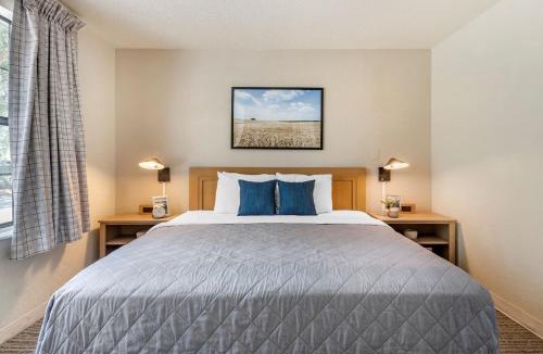 Greensboro Hotel | InTown Suites Extended Stay Greensboro NC - Airport