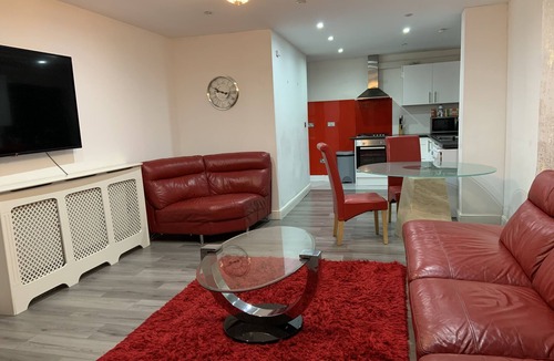 Lacey Green House | Inviting 2-bed Fully Furnished House-high Wycombe