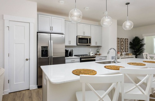 Bermuda Bay House | Island Breeze 3 Bedroom at Cambridge Cove with Private Hot Tub!