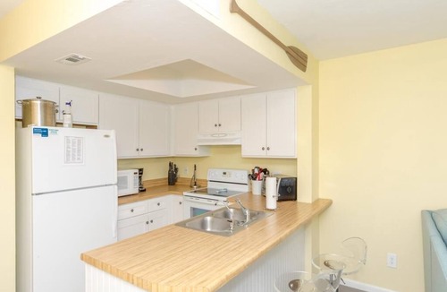Surf City Condo | Isle Always Luv View - Ocean View Surf Condo - Community Pool!