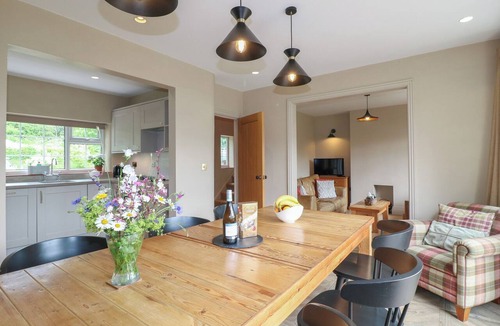 Hopton Cottage | Ivet Lowe