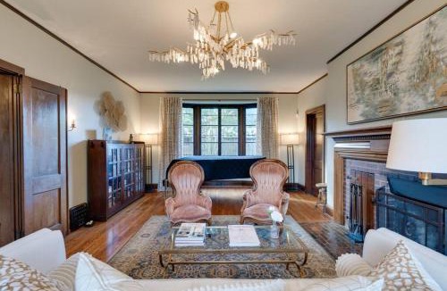 Inglewood House | Ivy Hall Home - Great Location!