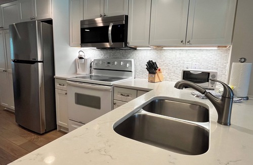 Shipyard Plantation Villa | July 25 - Aug. 1 Open. 5 Min Walk to Beach- Beach Locker & Chairs, Total Reno.