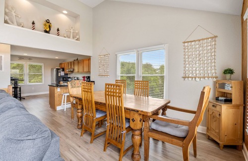 Nags Head House | Jumbo's Hideout: Pet friendly, Short Stay Anytime, Short drive to the beach