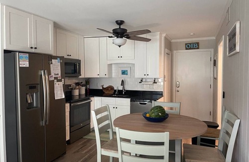 Ocean Isle Beach Condo | 'Just Chillaxin'-2-bedroom condo in lovely Ocean Isle Beach, NC-oceanview & pool
