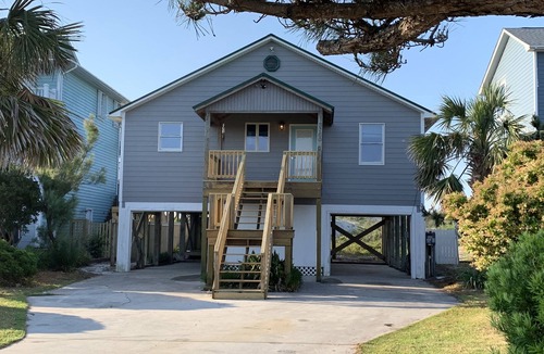 North Topsail Beach House | Just steps away from the ocean! Charming, cozy and a home away from home.