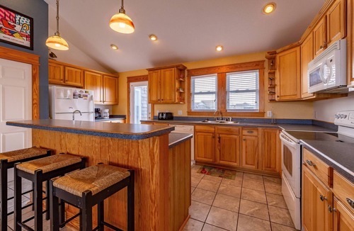 Nags Head House | K1114 Island Time. Pool/Hot Tub, Elevator, PETS OK, Free Pool Heat Specials!